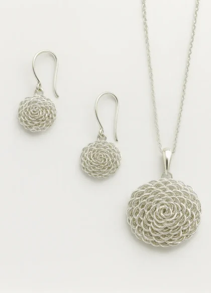 Muyu Thread Earring and Pendant set Circular Design